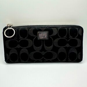 Coach Poppy Long Zip Wallet